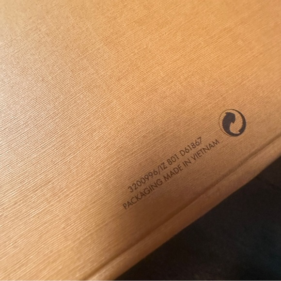 Louis Vuitton Original Orange Storage Box 18x14.5x6.5 inches blue lettering - Picture 5 of 8